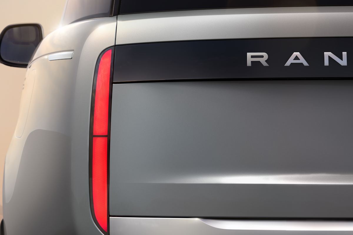 Range Rover elettrica uscita primo modello