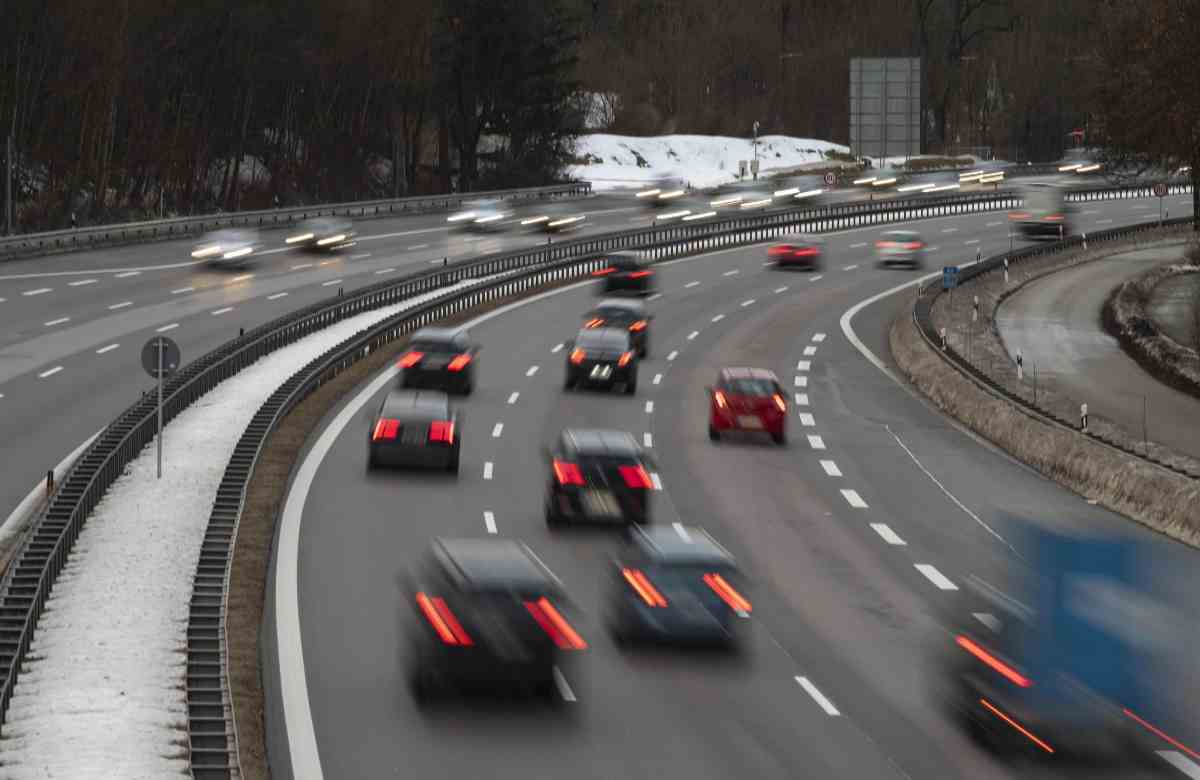 Autobahn tedesche sicurezza senza limiti di velocità