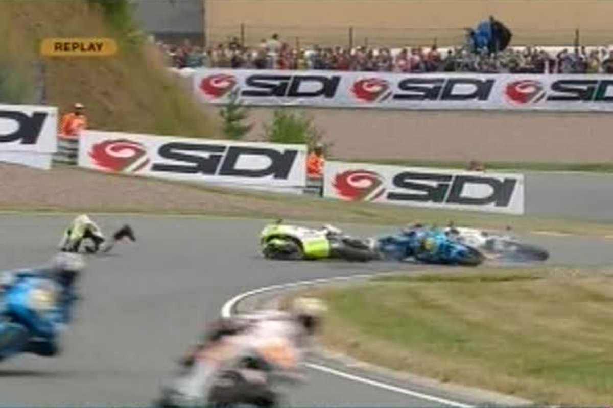 Jeffrey Buis paura incidente Supersport300 caduta testa