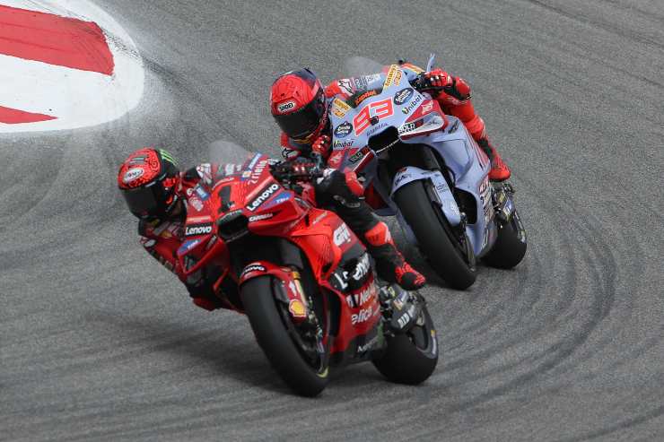 Bagnaia e Marquez Ducati accelerazione