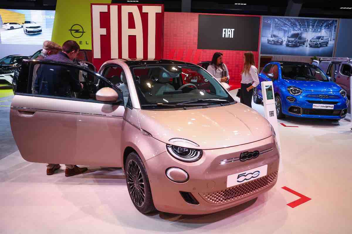 Fiat 500 Hybrid fine produzione stabilimento stellantis addio