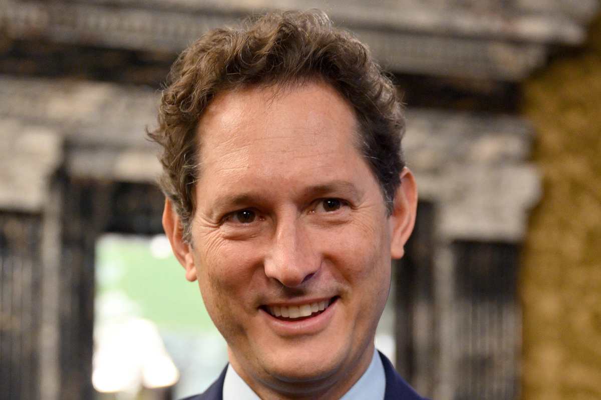 Qual è l'auto di John Elkann?