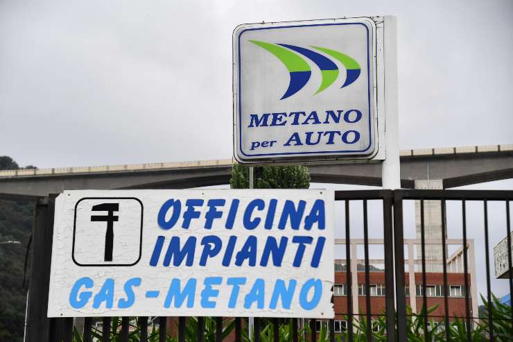 Auto a Metano, c'è un problema bello grosso: italiani spiazzati, arriva la mazzata definitiva