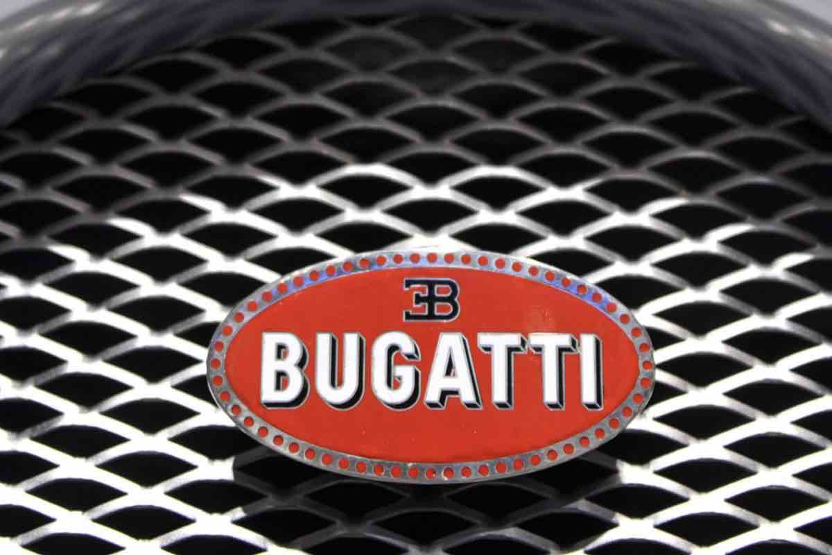 Bugatti ecco chi fa i motori