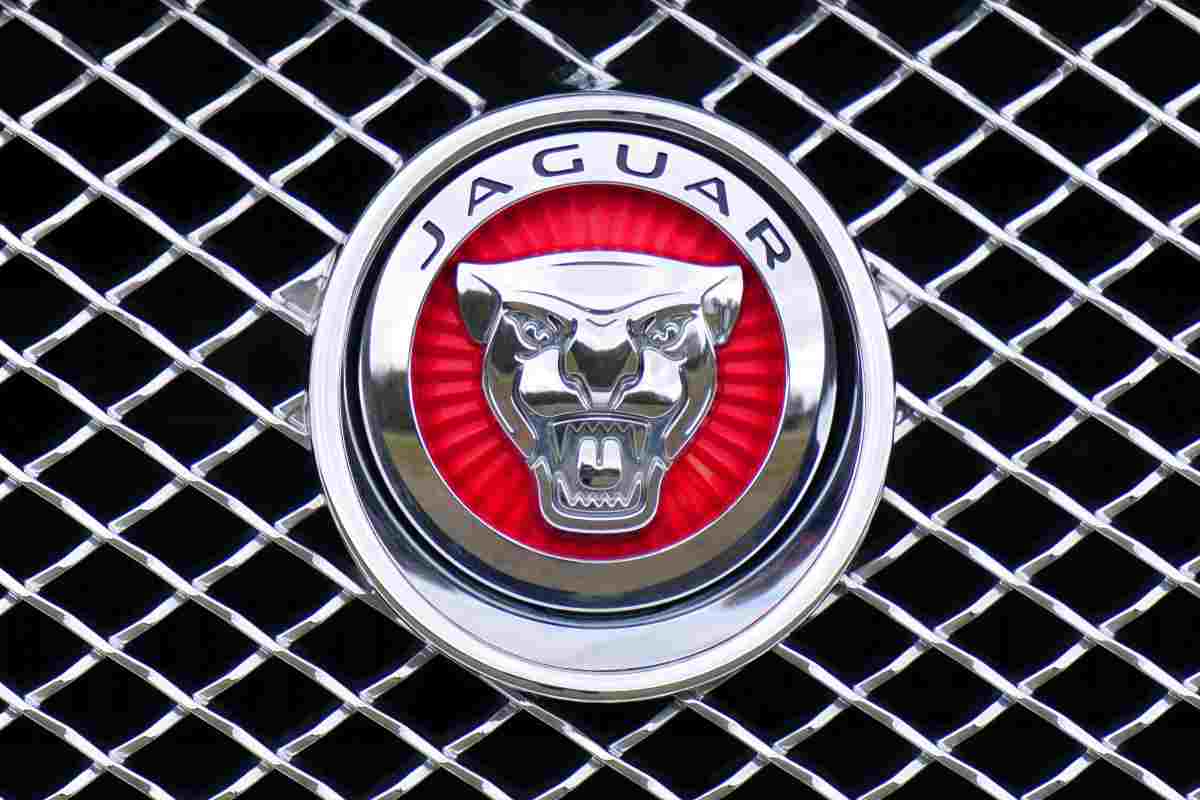 Jaguar scatta il richiamo