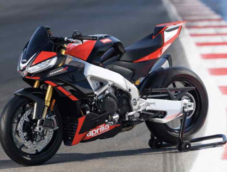 Aprilia Tuono V4 la verità sui propulsori